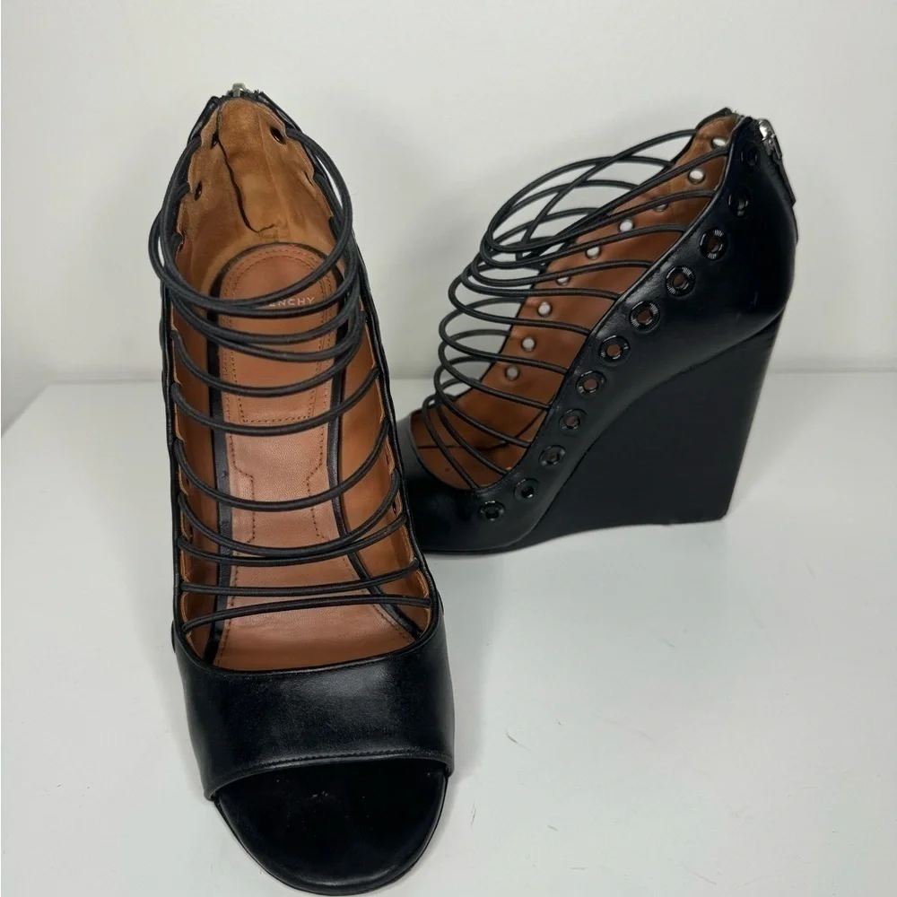 Givenchy Black Leather Strappy Ria Wedge Sandals - Size 39